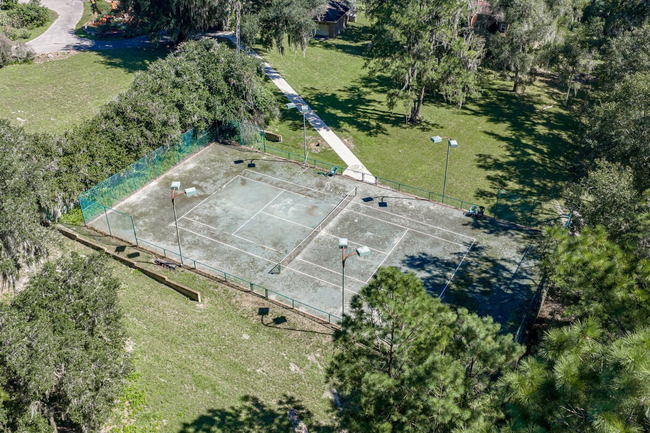 18728 LAKE IOLA RD