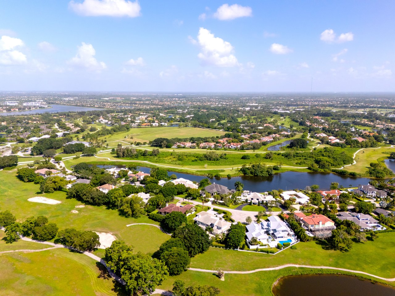 Who Are the Top Luxury Real Estate Agents in Wellington, Florida? An Insider's Guide to Finding the Right Advisor for Estate Homes and Equestrian Properties