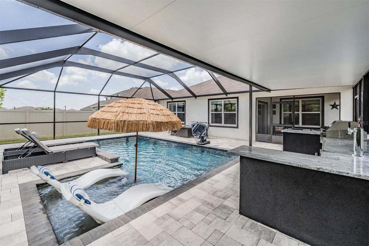 Luxury Meets Leisure in This Tropical Poolside Escape