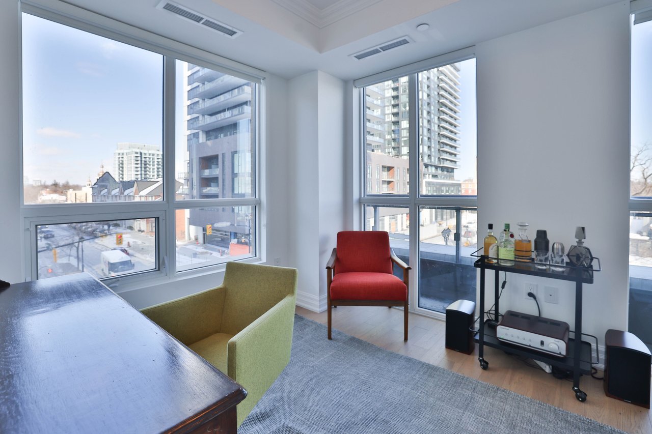 304-2060 Lakeshore Road, Burlington