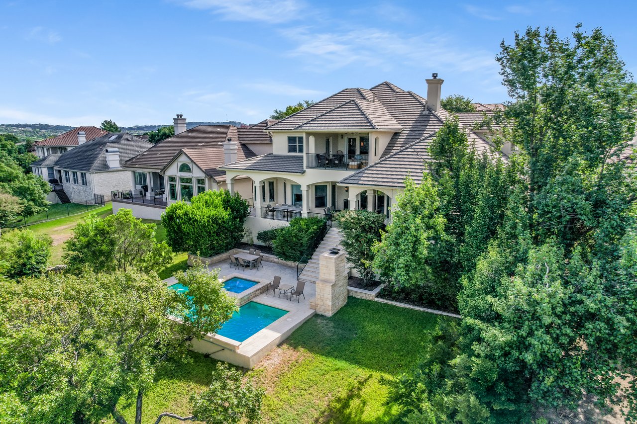 1812 Chalk Rock Cove