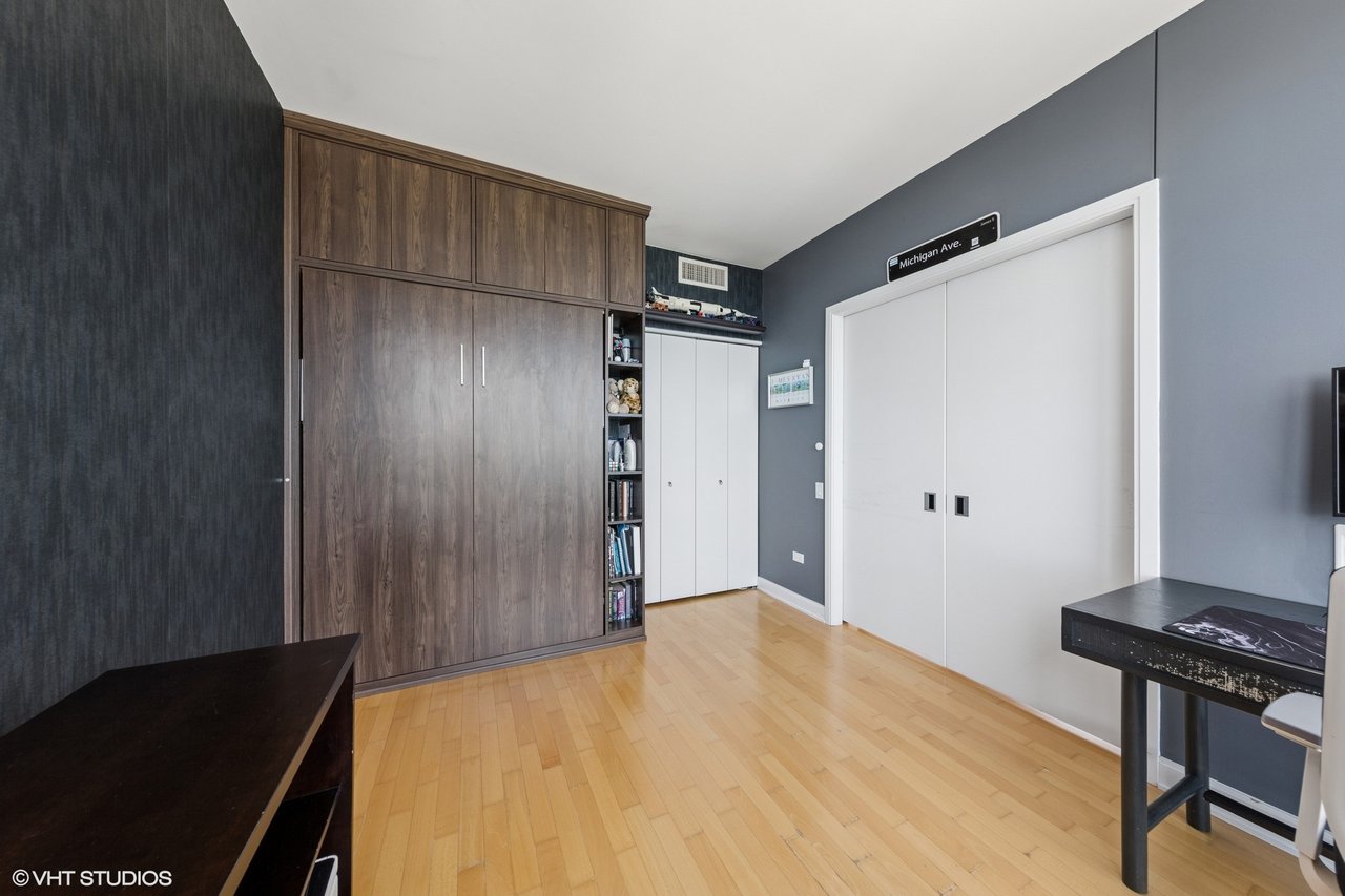 60 E Monroe St Unit 2101