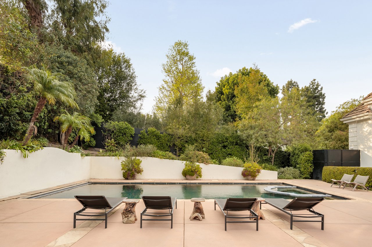 3901 Longridge Ave, Sherman Oaks