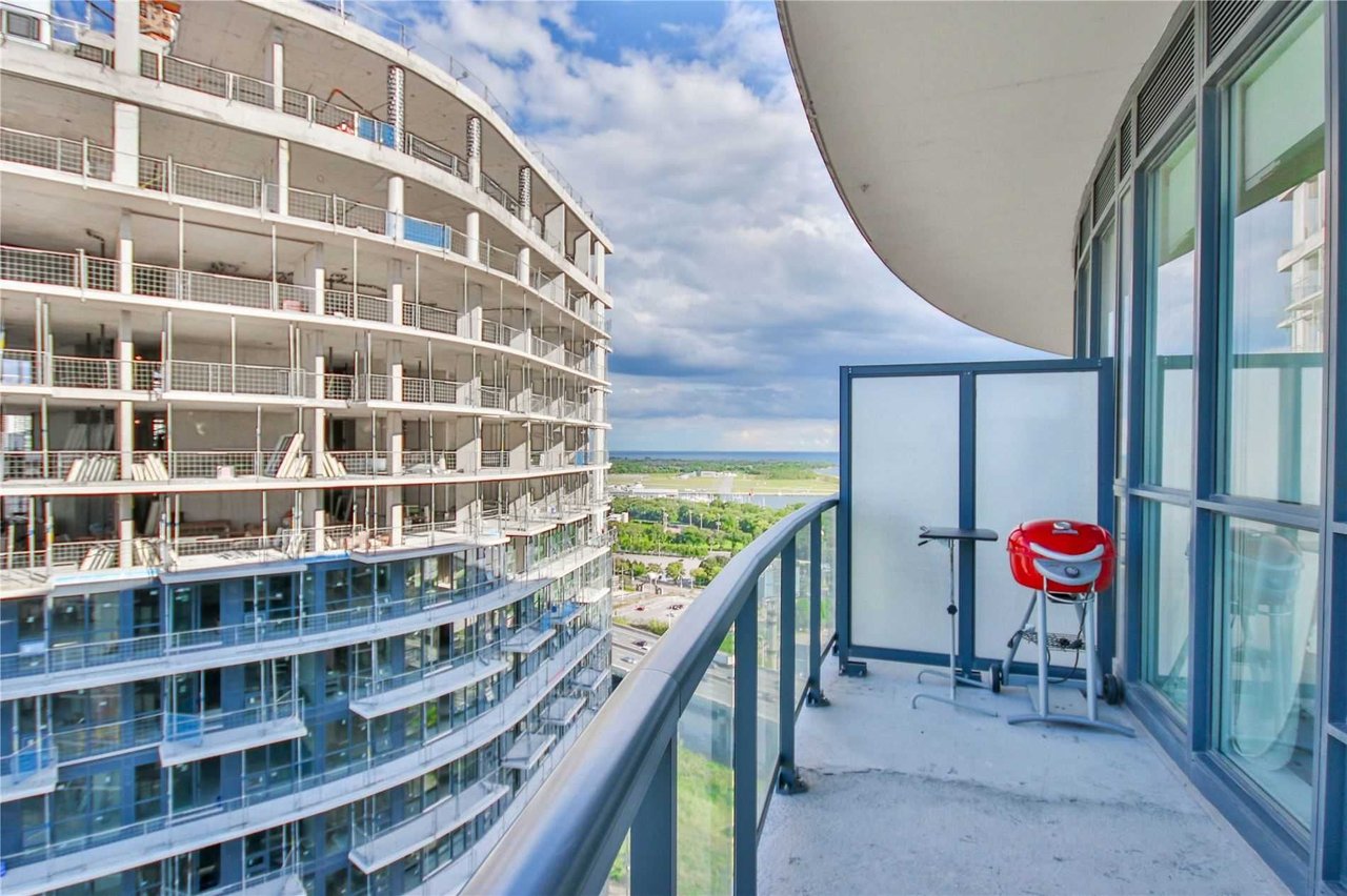 51 East Liberty St #2406