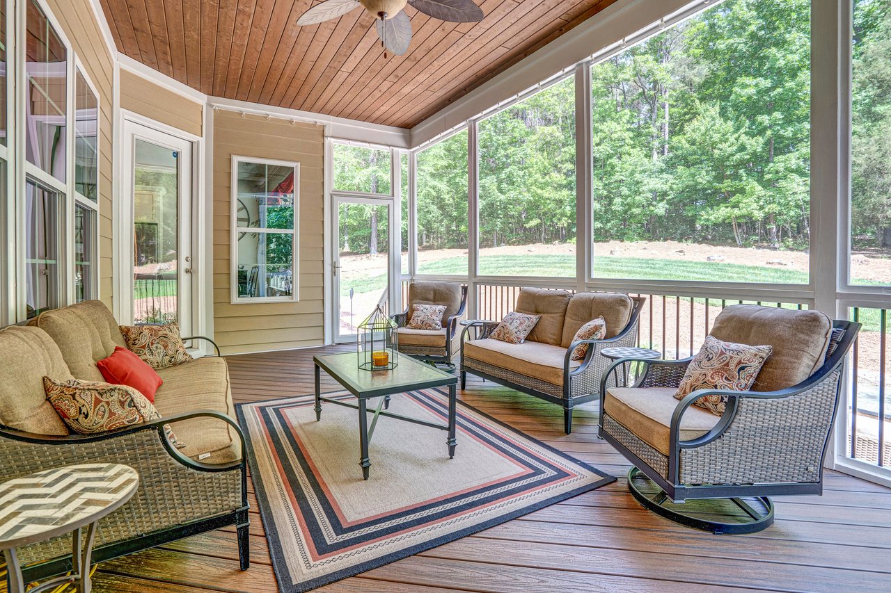 216 Colonial Ridge Drive