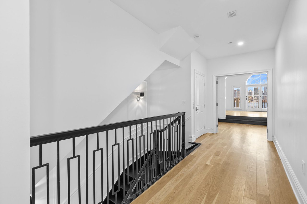 16 Regency Place | Townhouse in The Brownstones at Port Imperial