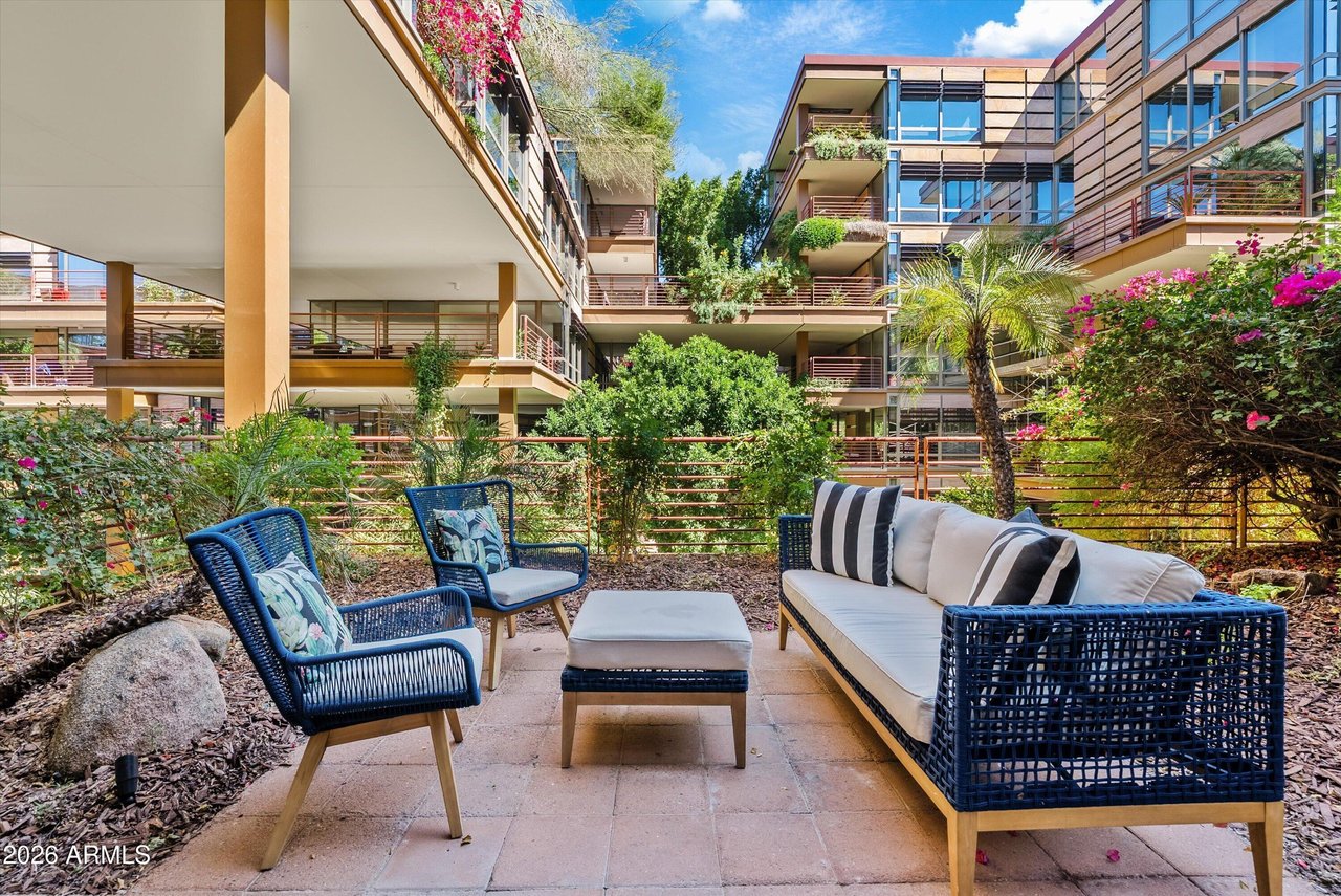 7147 E Rancho Vista Dr, #3008