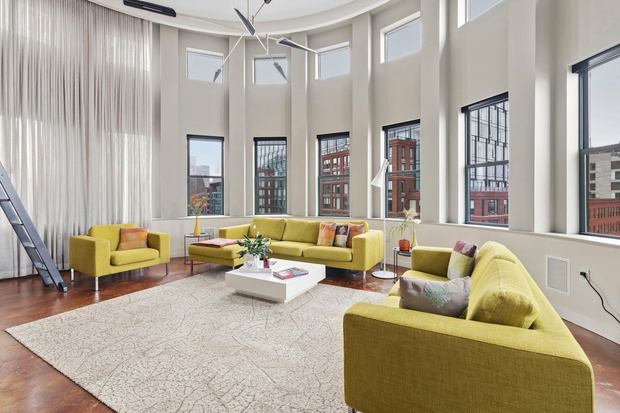 Sowa Full Service Condo