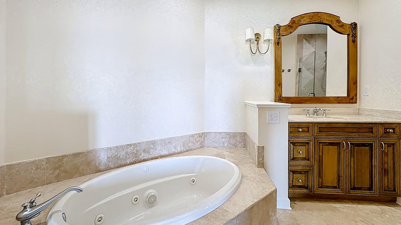 Elegant Lake Virginia Residence in Winter Park's Perle du Lac