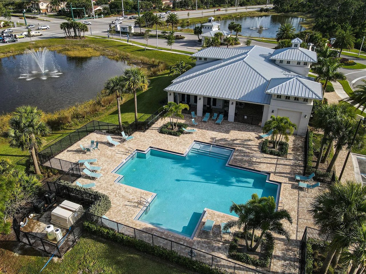 4724 SW Briarwood Ct