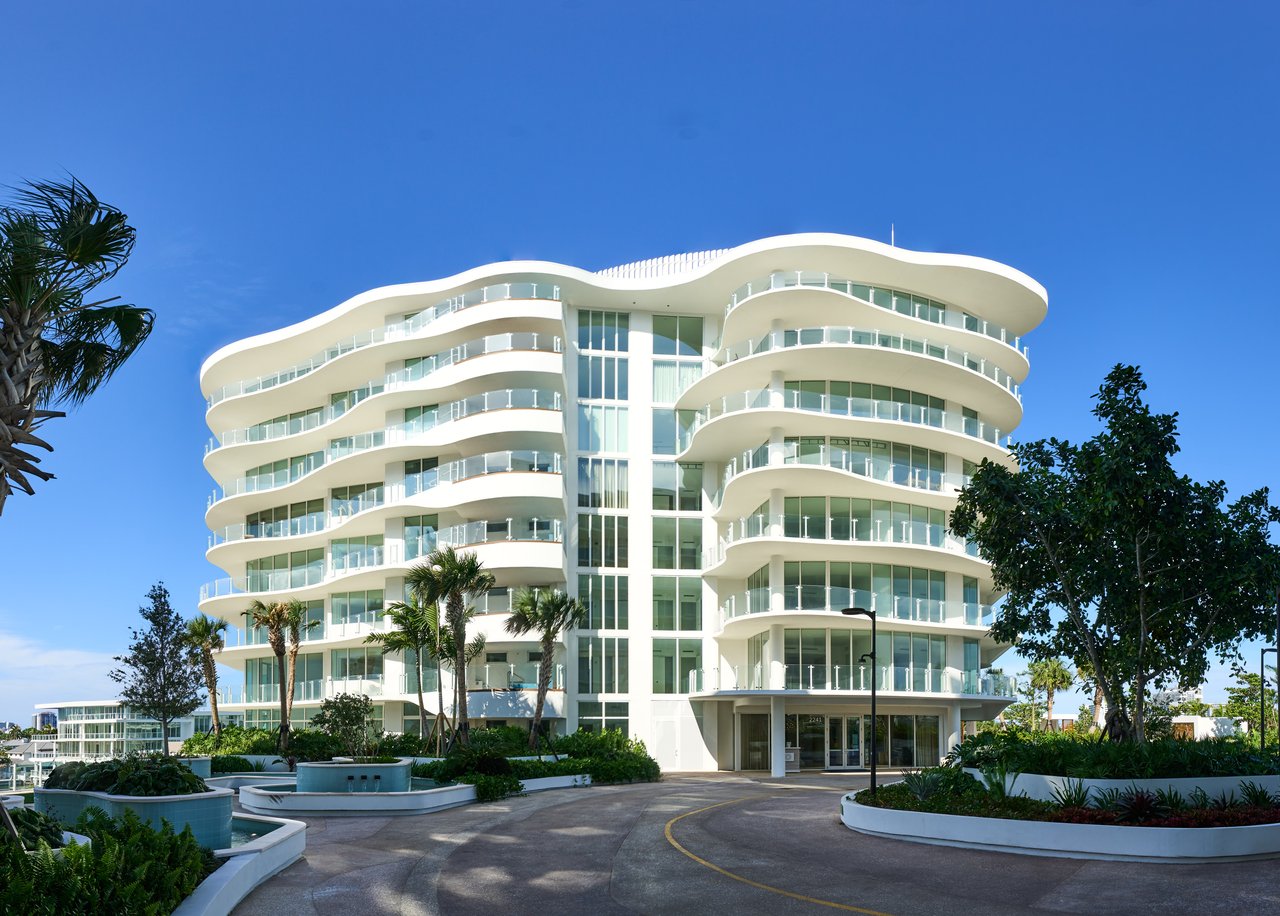 Pier Sixty-Six Residences