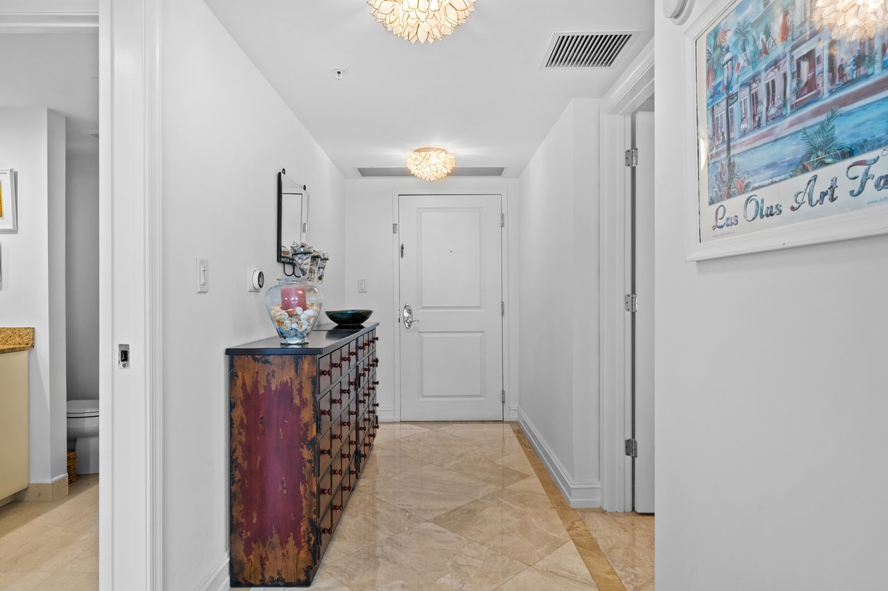 The Symphony Residence 1013N