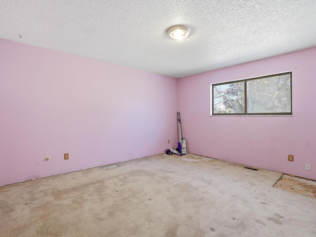 1186 Applewood Drive