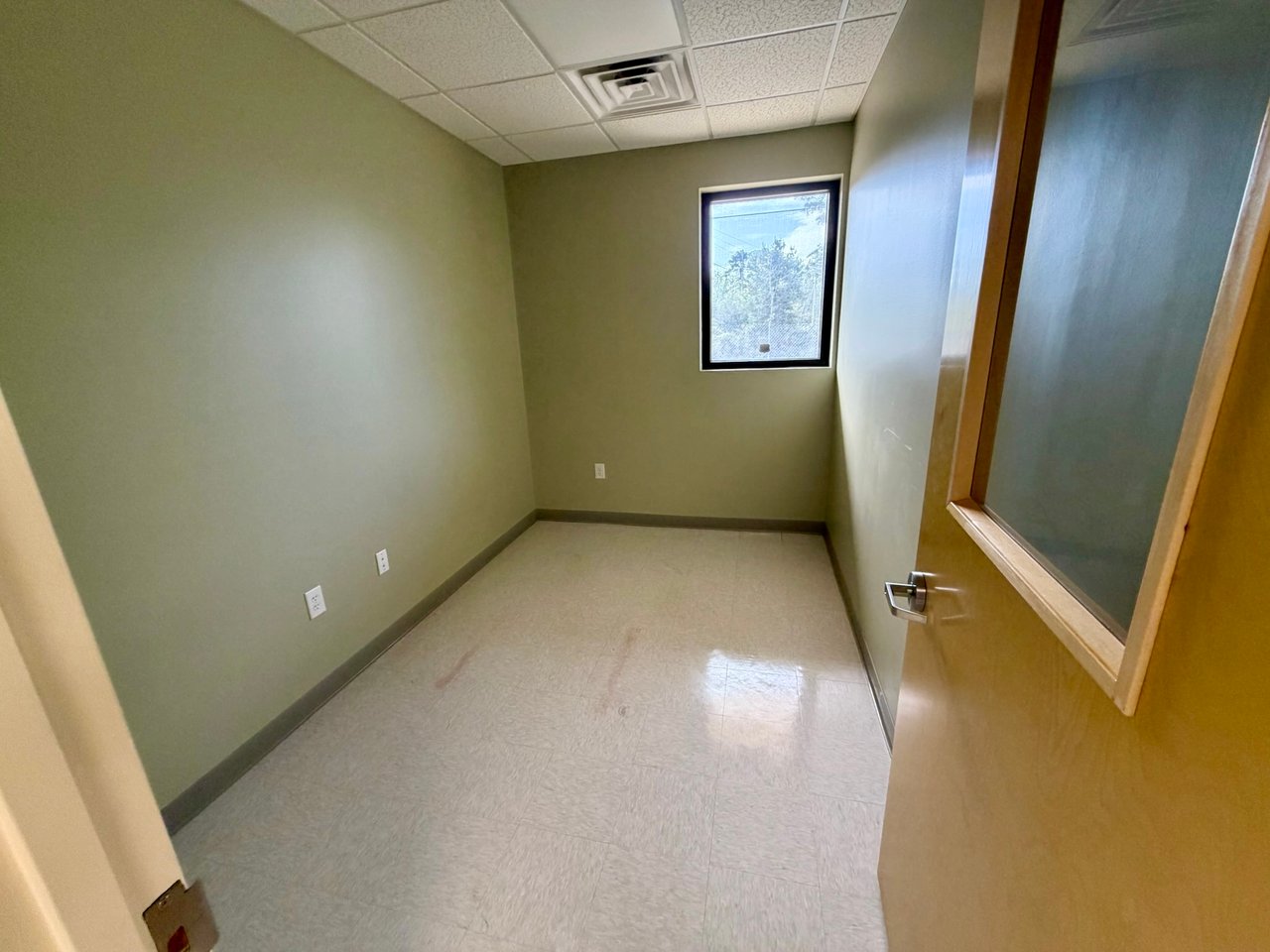 514 Mary Esther Cut Off NW