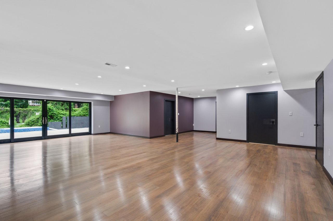 9100 Mill Pond Valley Dr