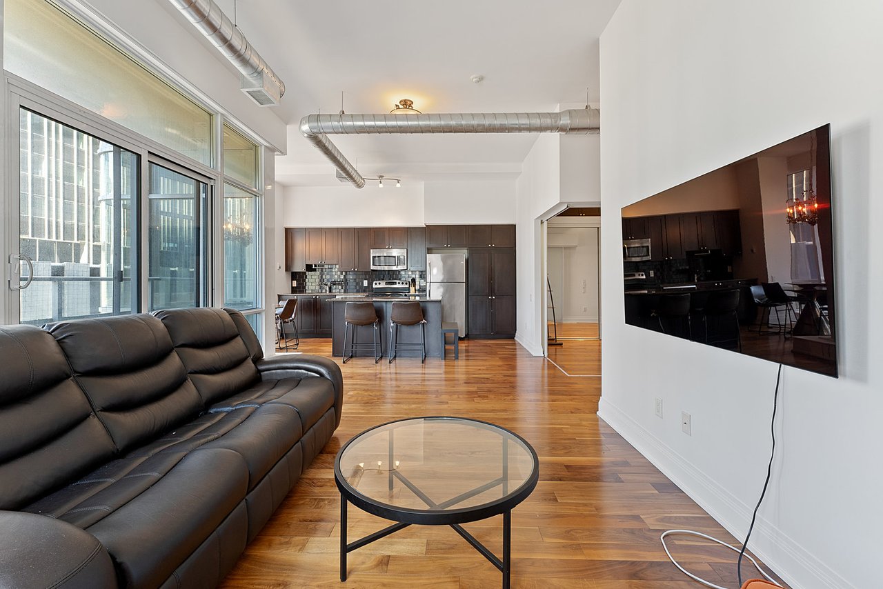 2191 Yonge Street Unit: L7