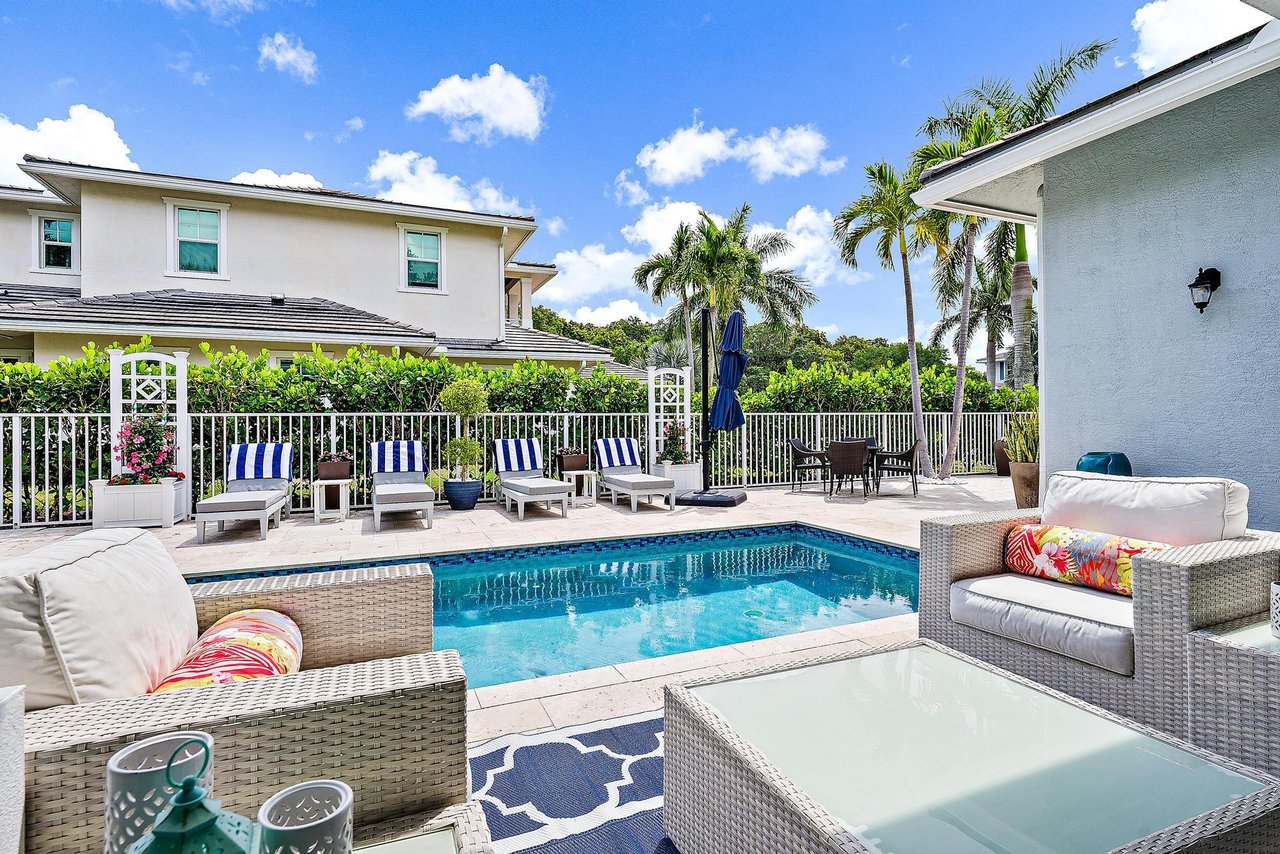 Luxury Modern Single Family Home For Rent North Palm Beach - Lynn Dachisen