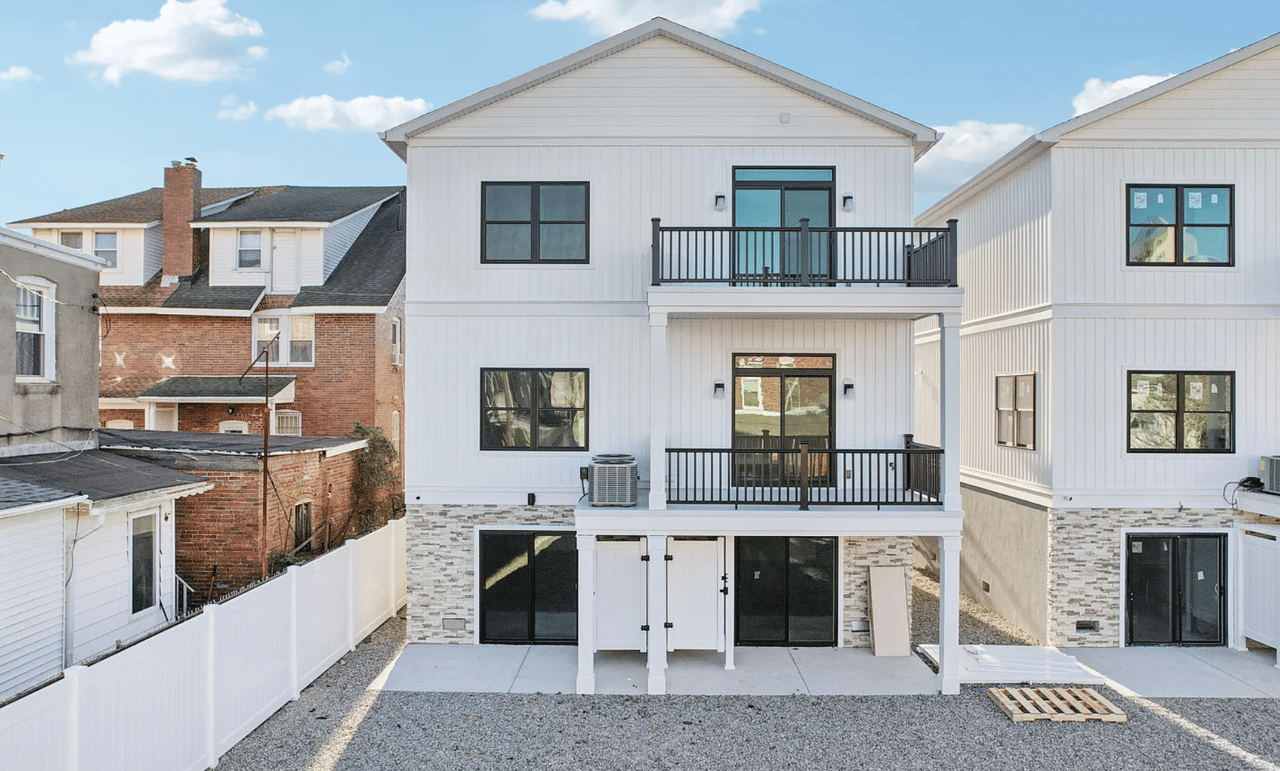 39 S Annapolis Ave #A