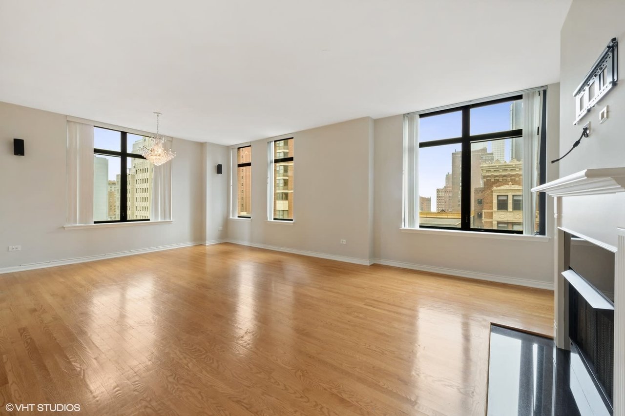 1122 Dearborn 9B rental