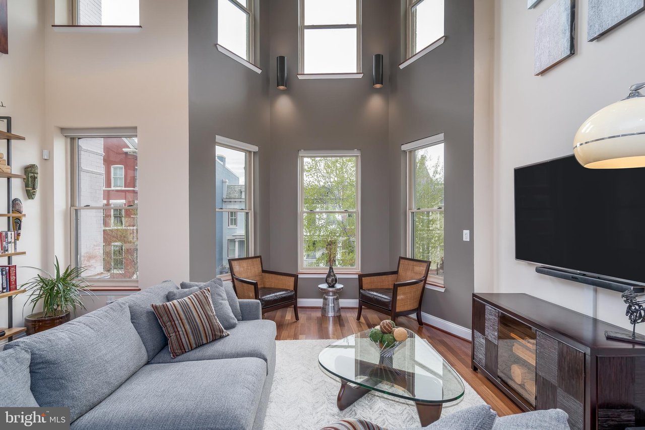 322 T St NW #2
