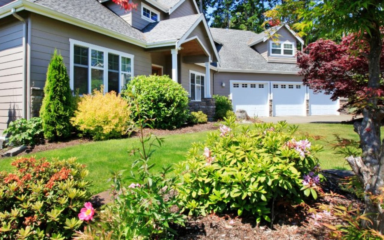 Essential Summer Home Maintenance Tips for a Stress-Free Season