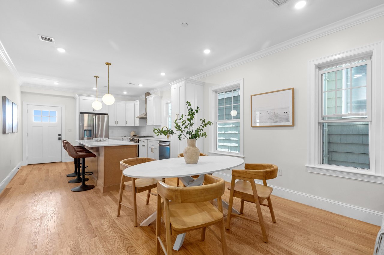13 Langmaid Ave # 2