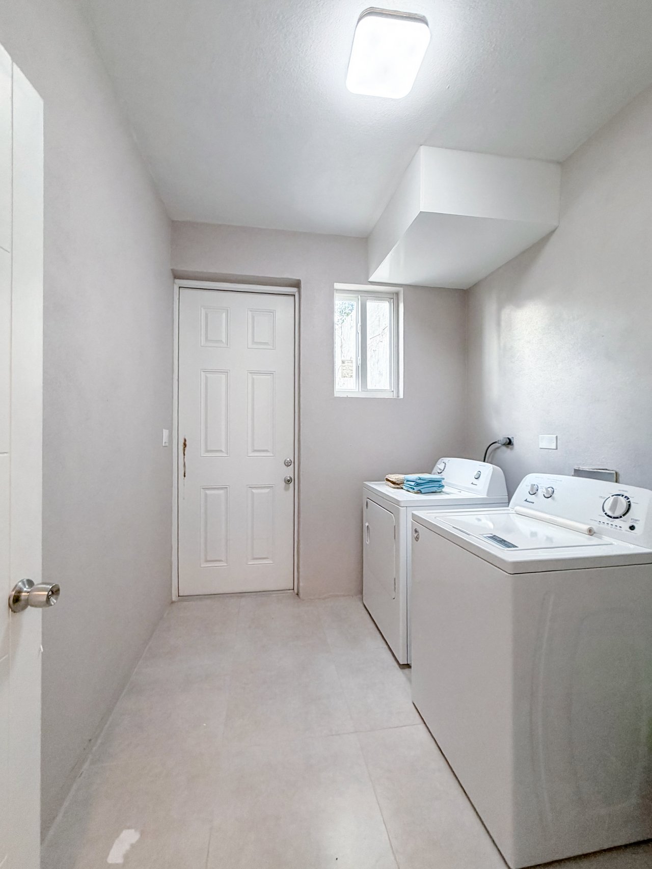 987 Butu Mountain 1 Bedroom Apartment