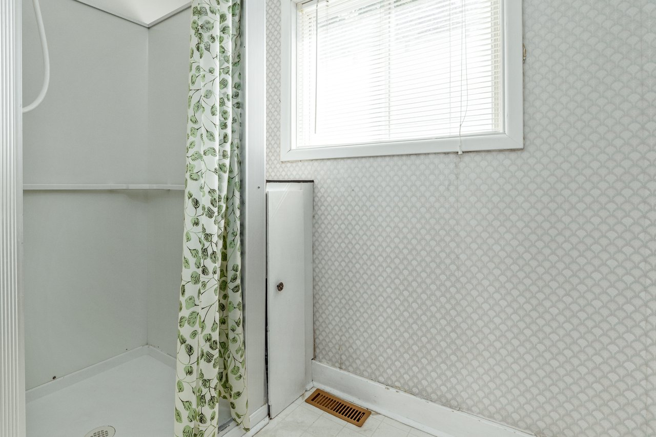 216 Street Unit: 2729