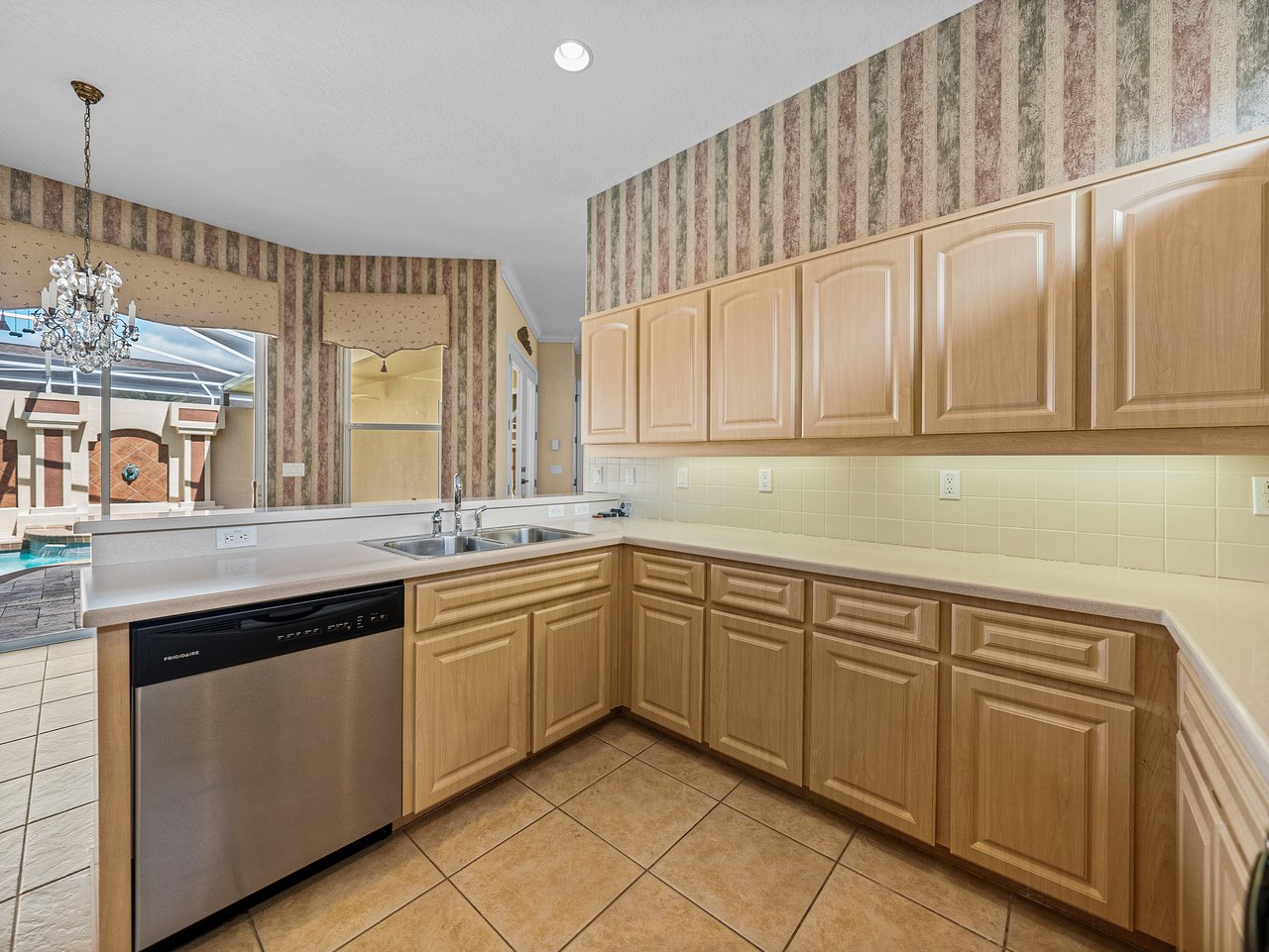 12508 FOREST HIGHLANDS DR