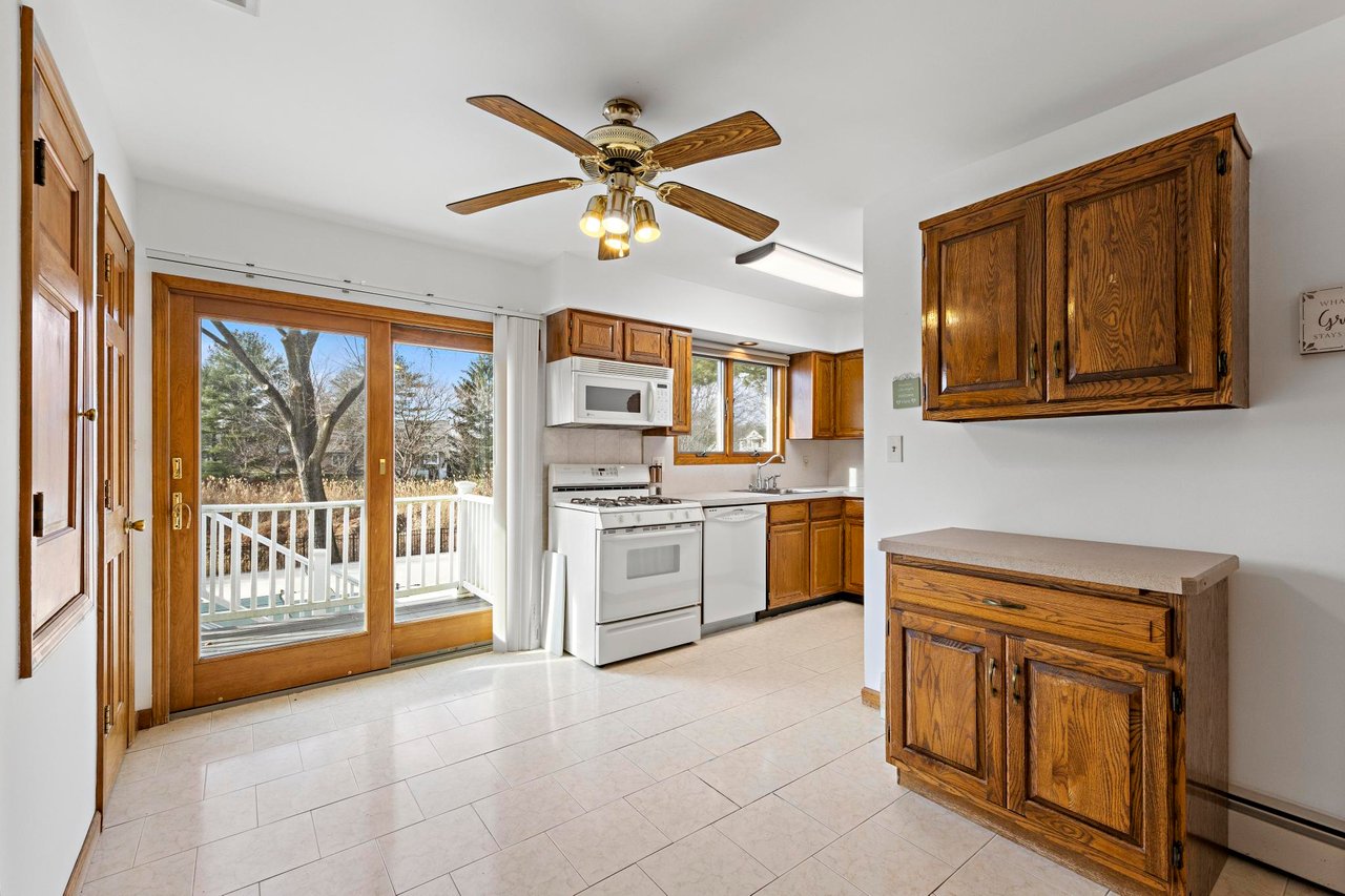 129 Four Winds Drive, Middletown, NJ