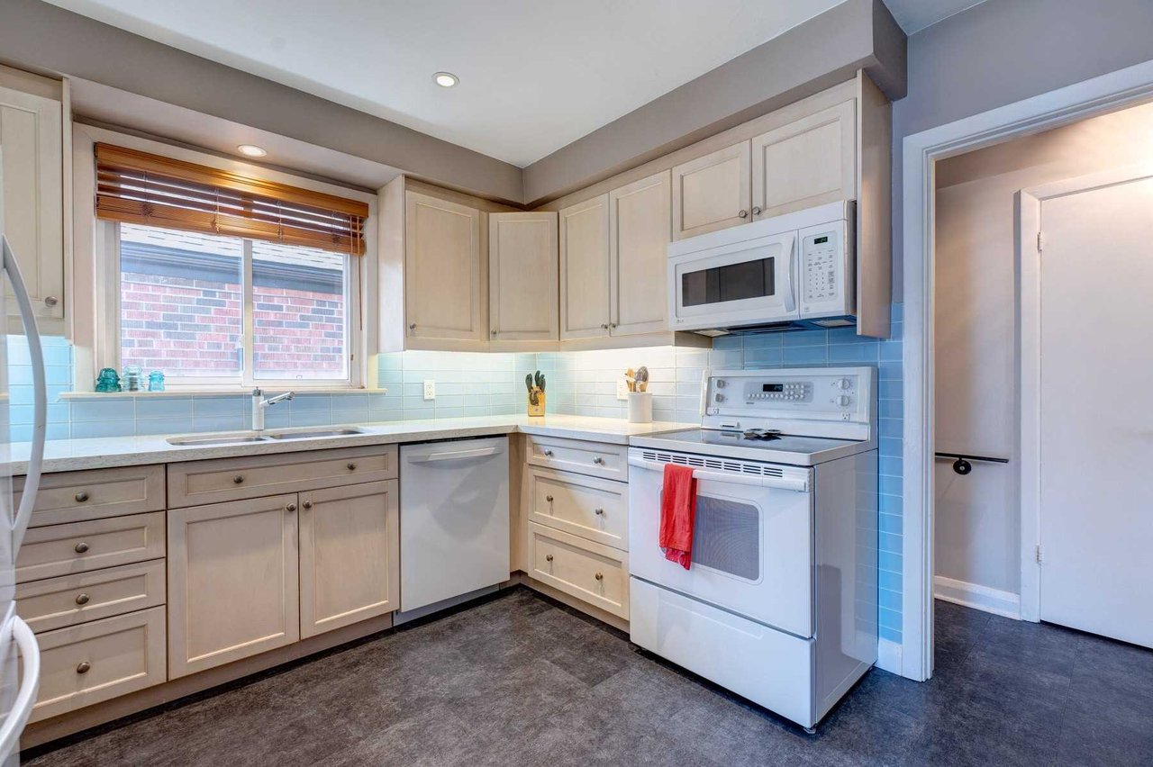 52 Glen Stewart Cres