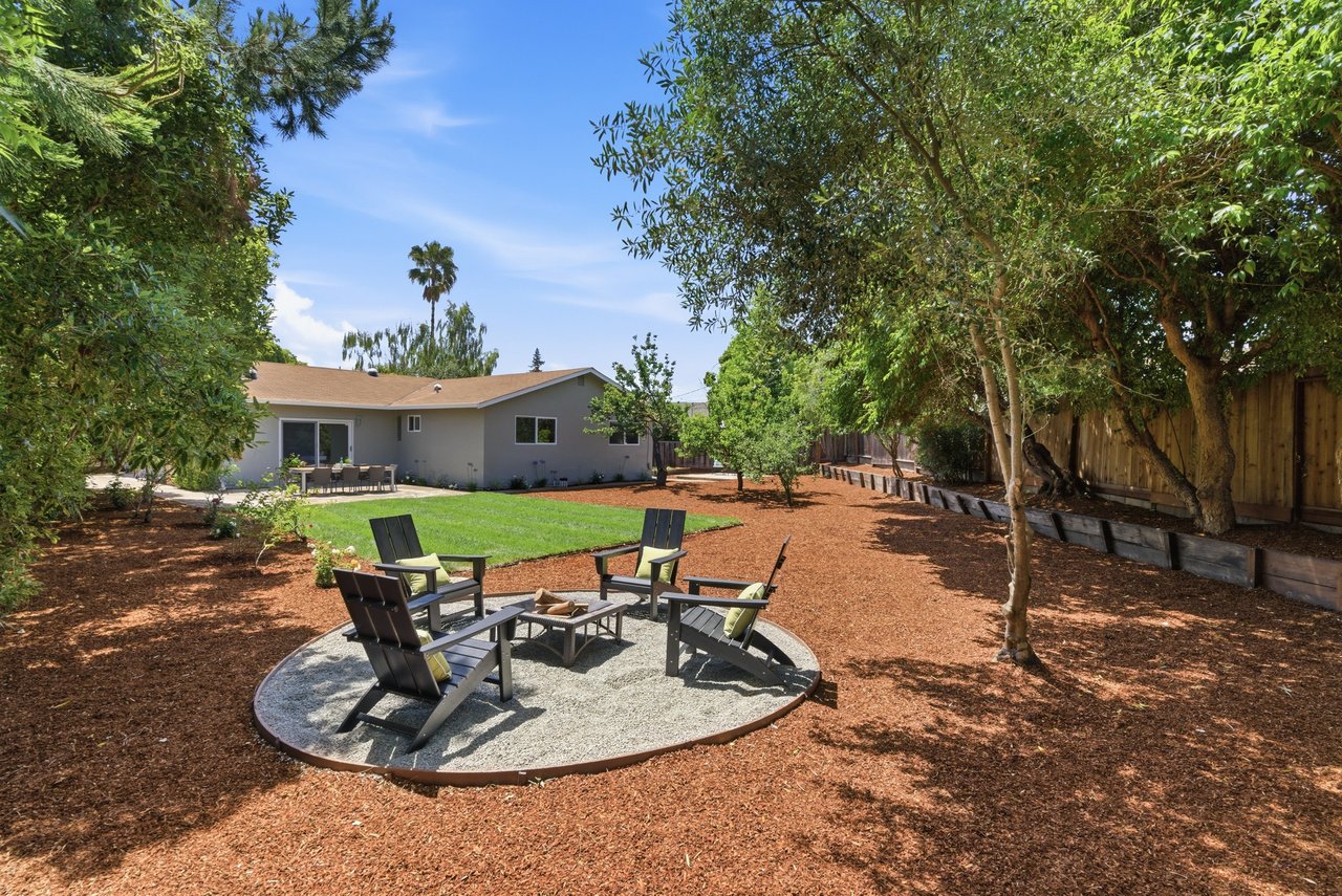 831 Mangrove Avenue