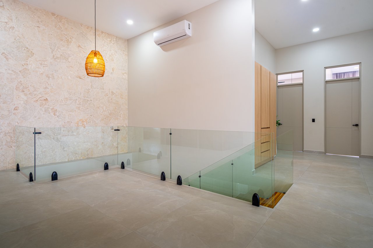 Lion's Gate Sunset Estate