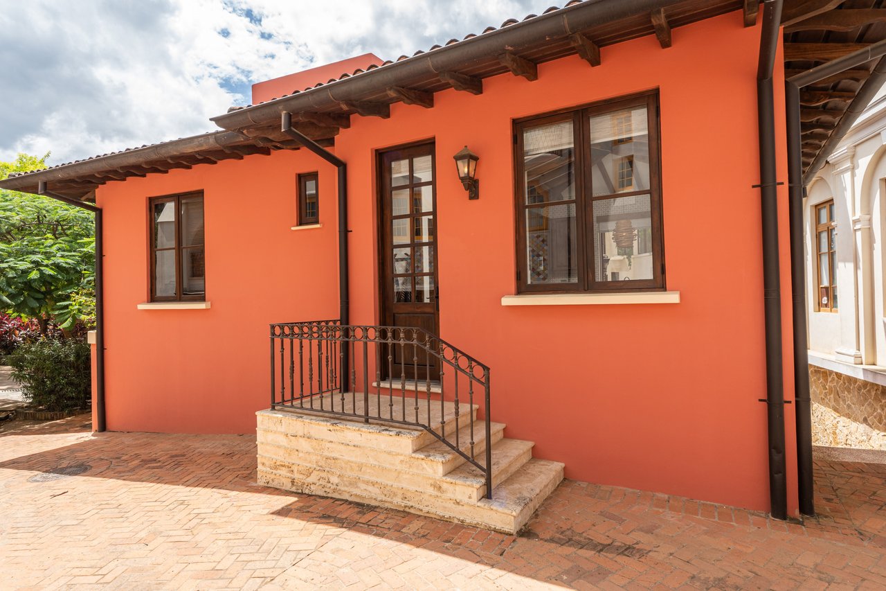 14A Avenida La Antigua | Spacious Coastal Residence Steps from the Beach in Las Catalinas