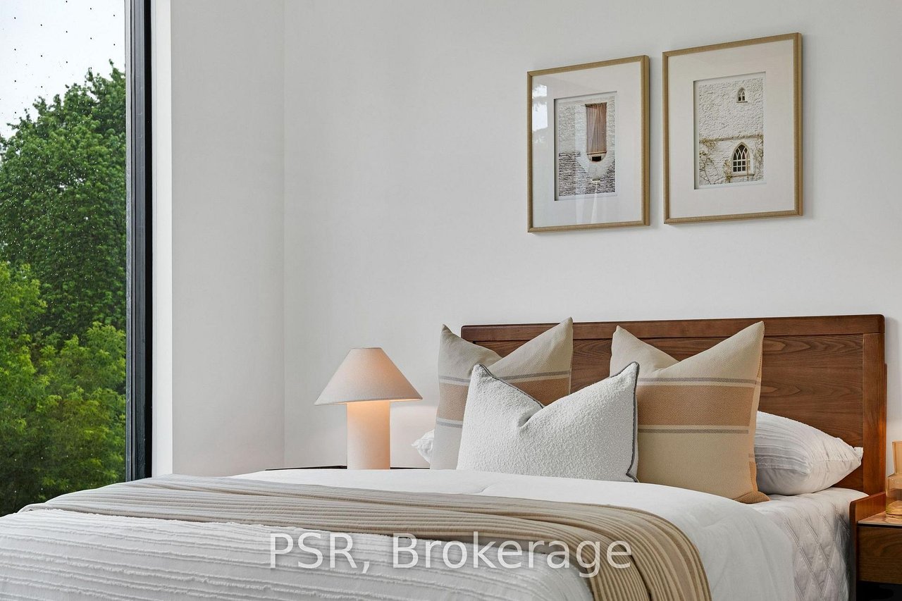 THE RESIDENCES ON KEEWATIN AVE