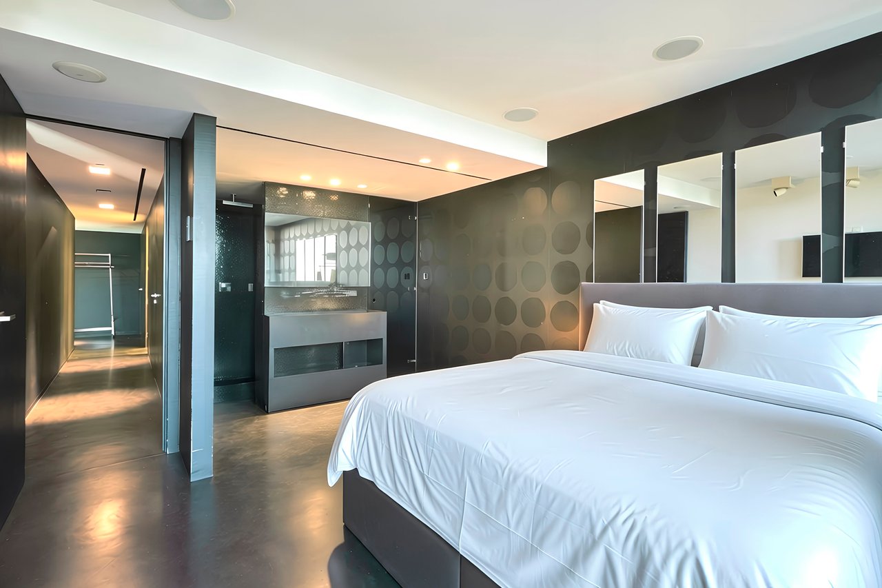 Barcelona Contemporary Villa