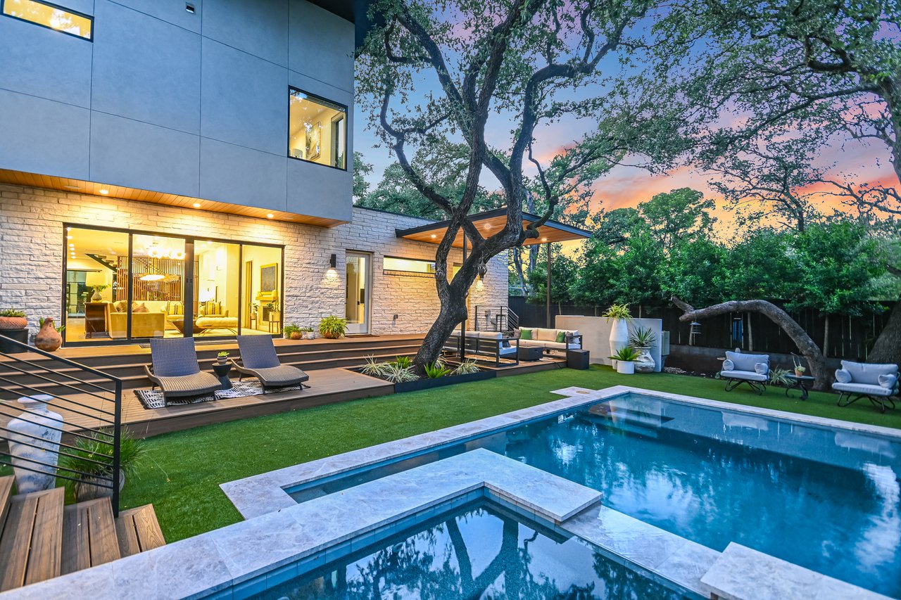 Modern on Ridgewood