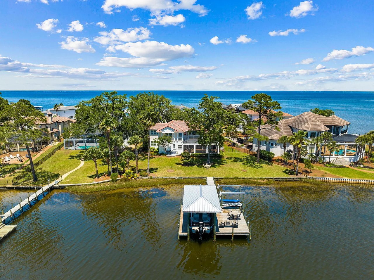 1802 Driftwood Point Rd