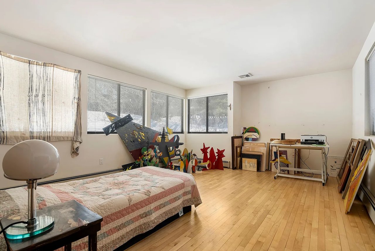 45 Blackwatch Ct