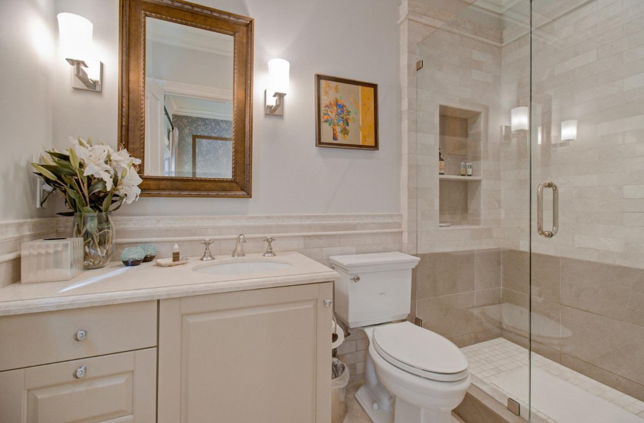 120 Royal Oaks Ct
