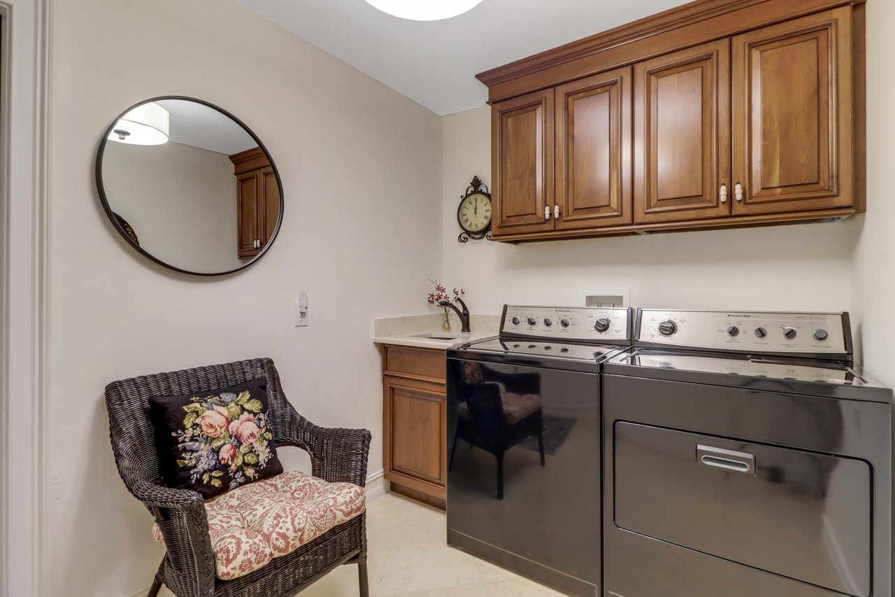 97 Silver Oaks CIR # 2101
