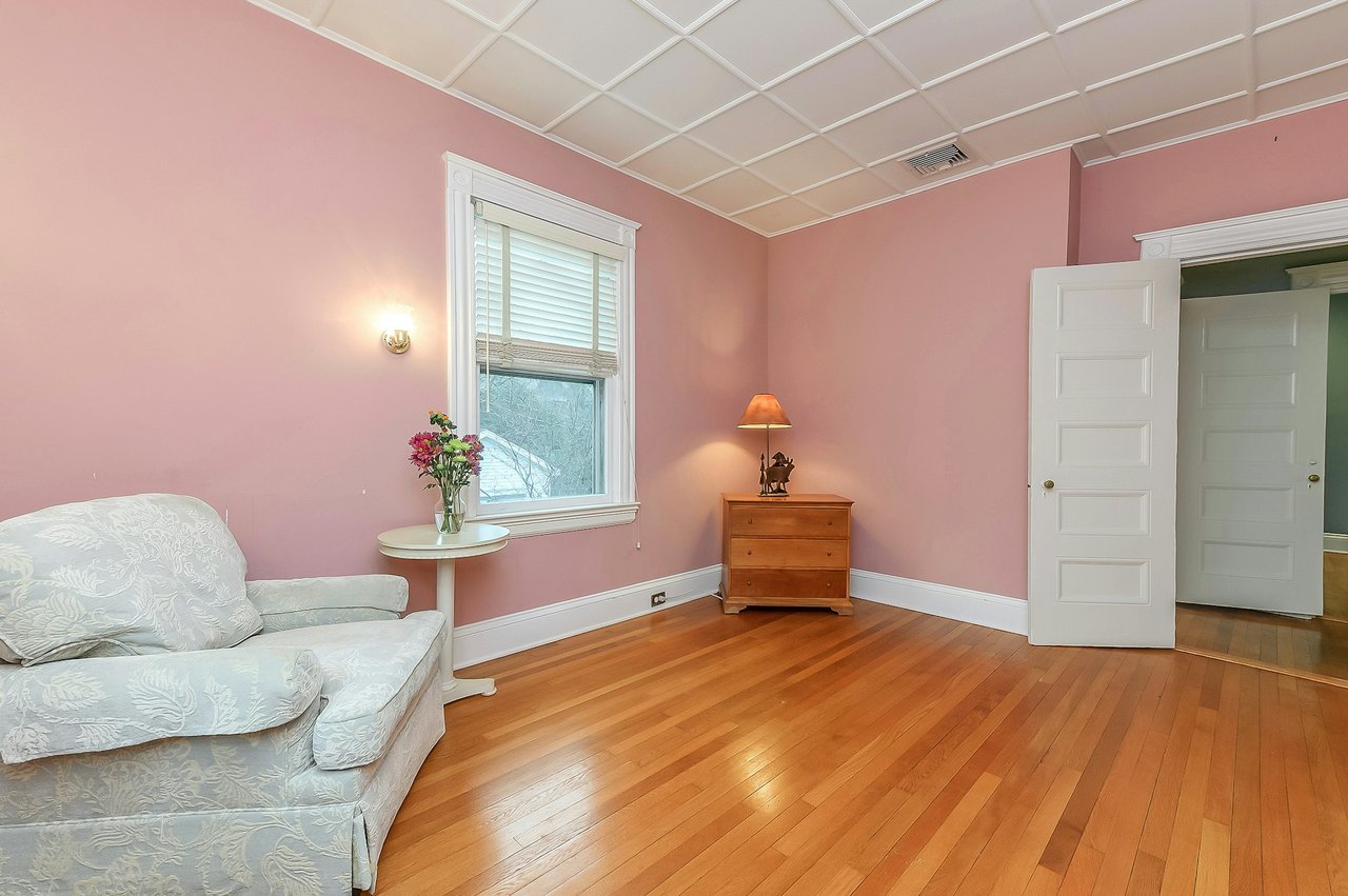 12 Wetmore Ave 