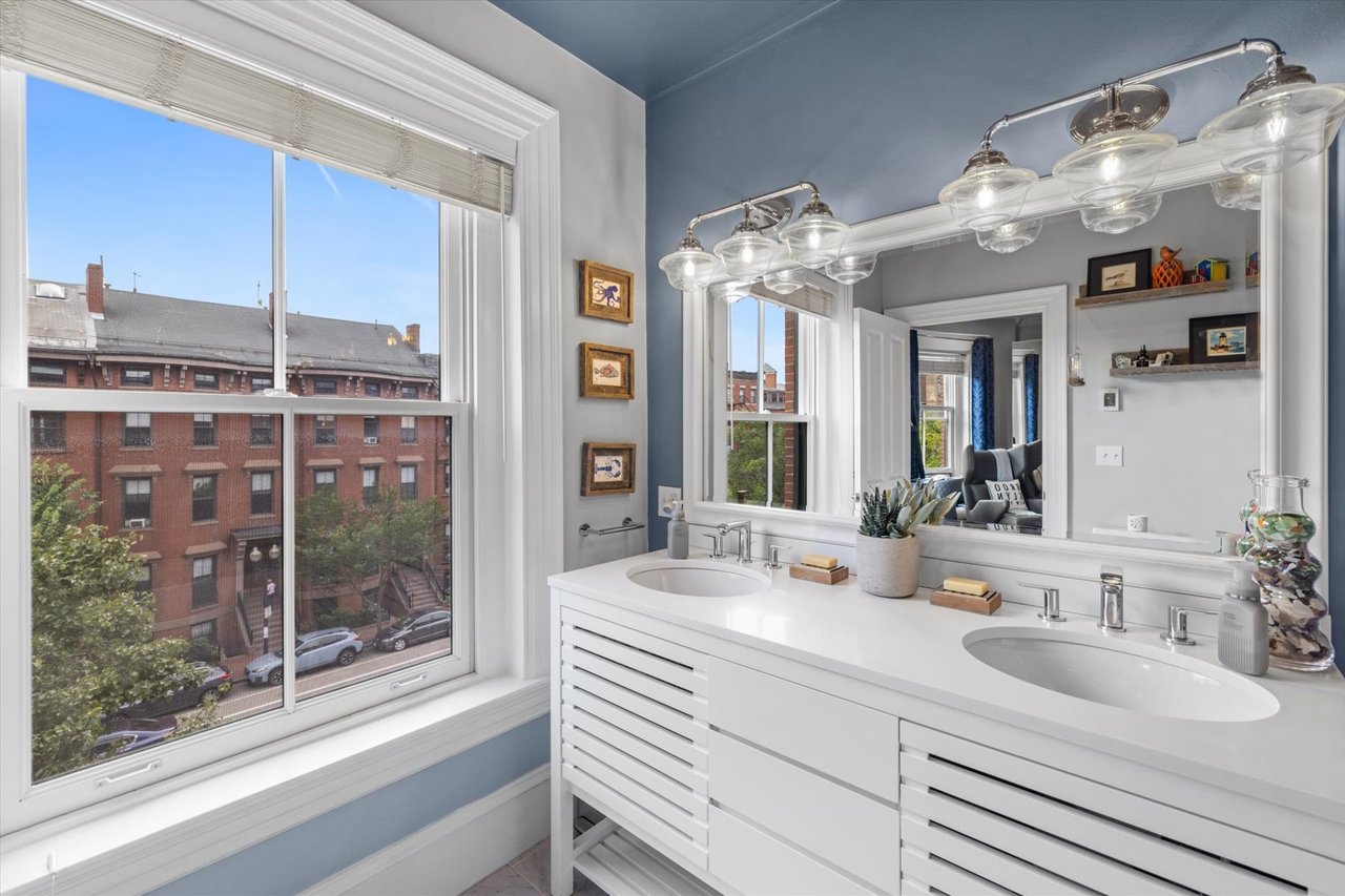 578 Massachusetts Ave Unit 3