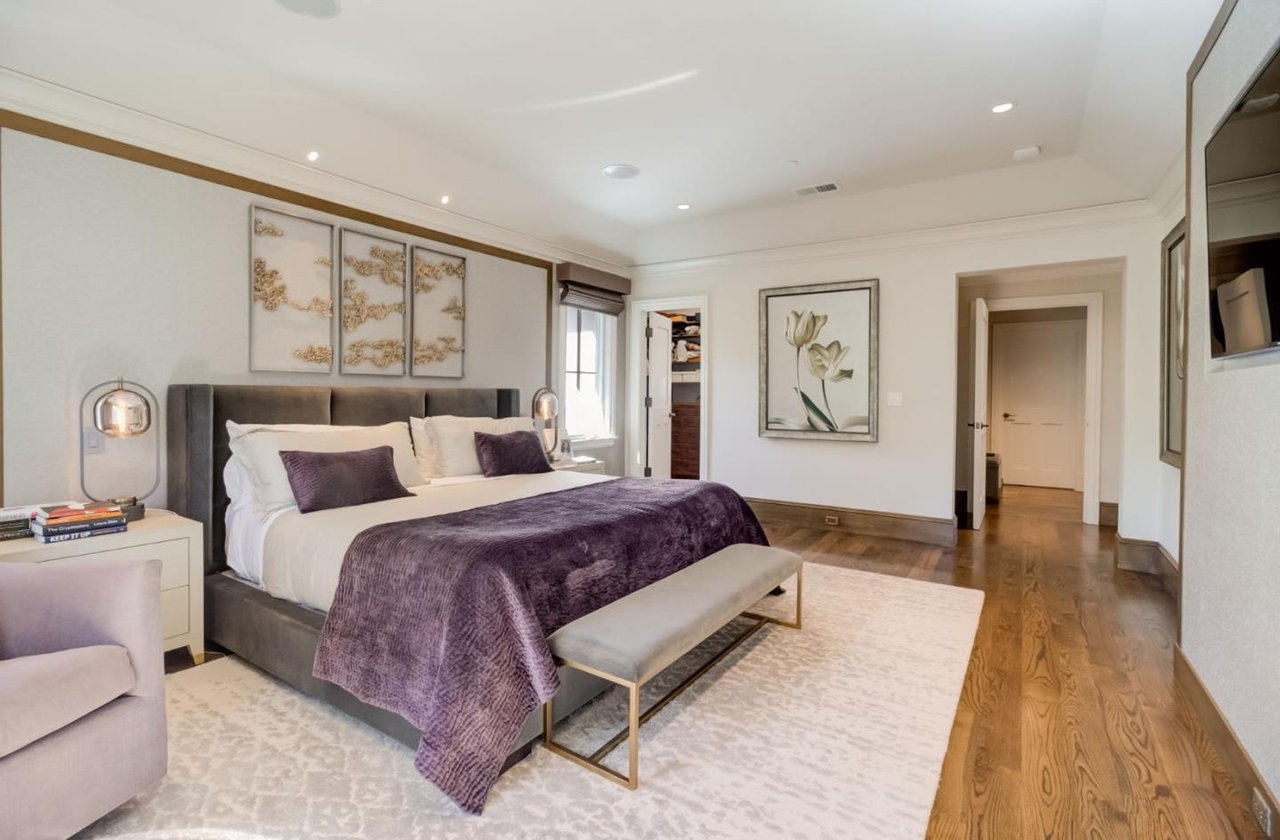 120 Royal Oaks Ct