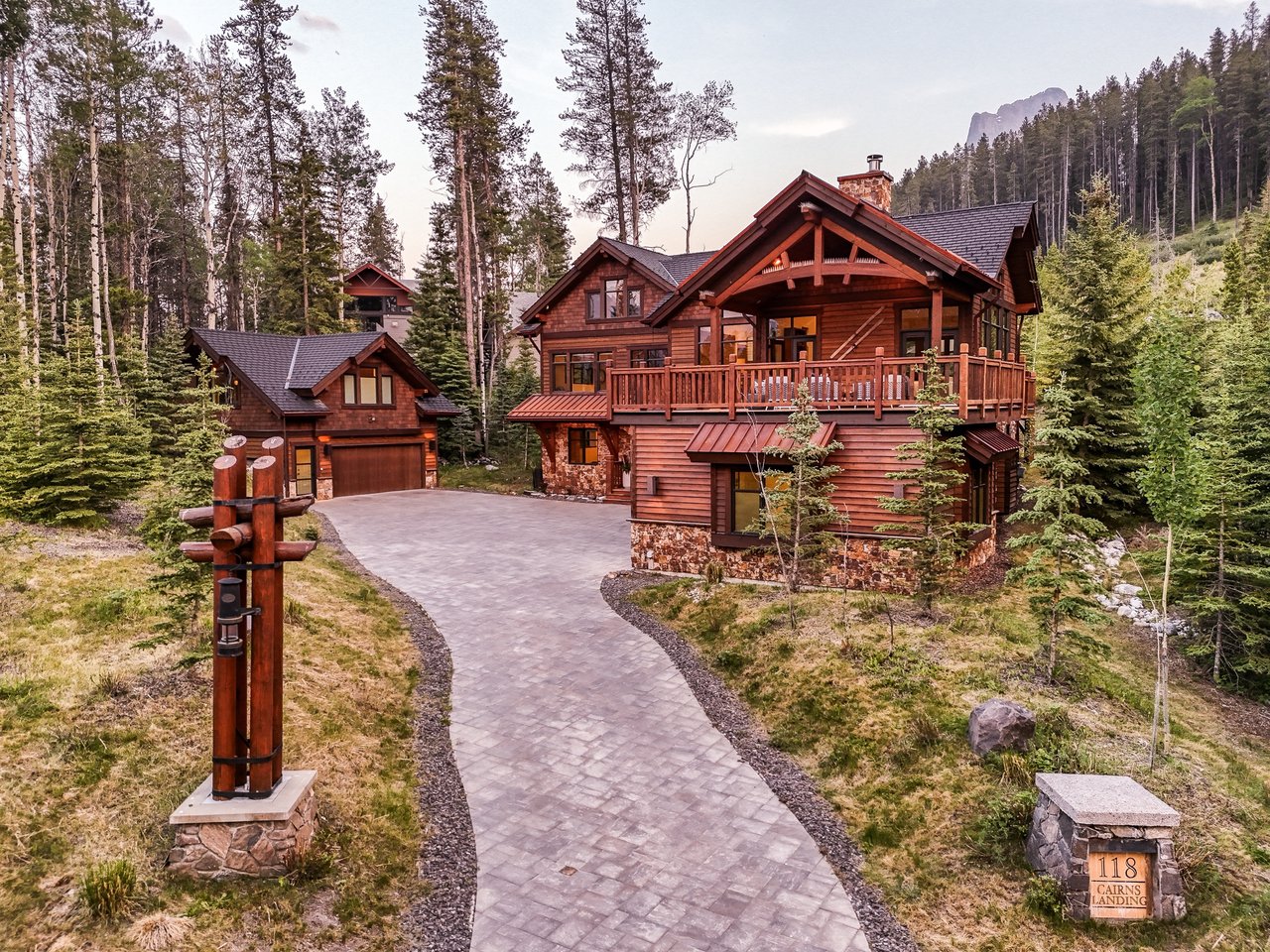 Refined Mountain Living at Cairns Landing