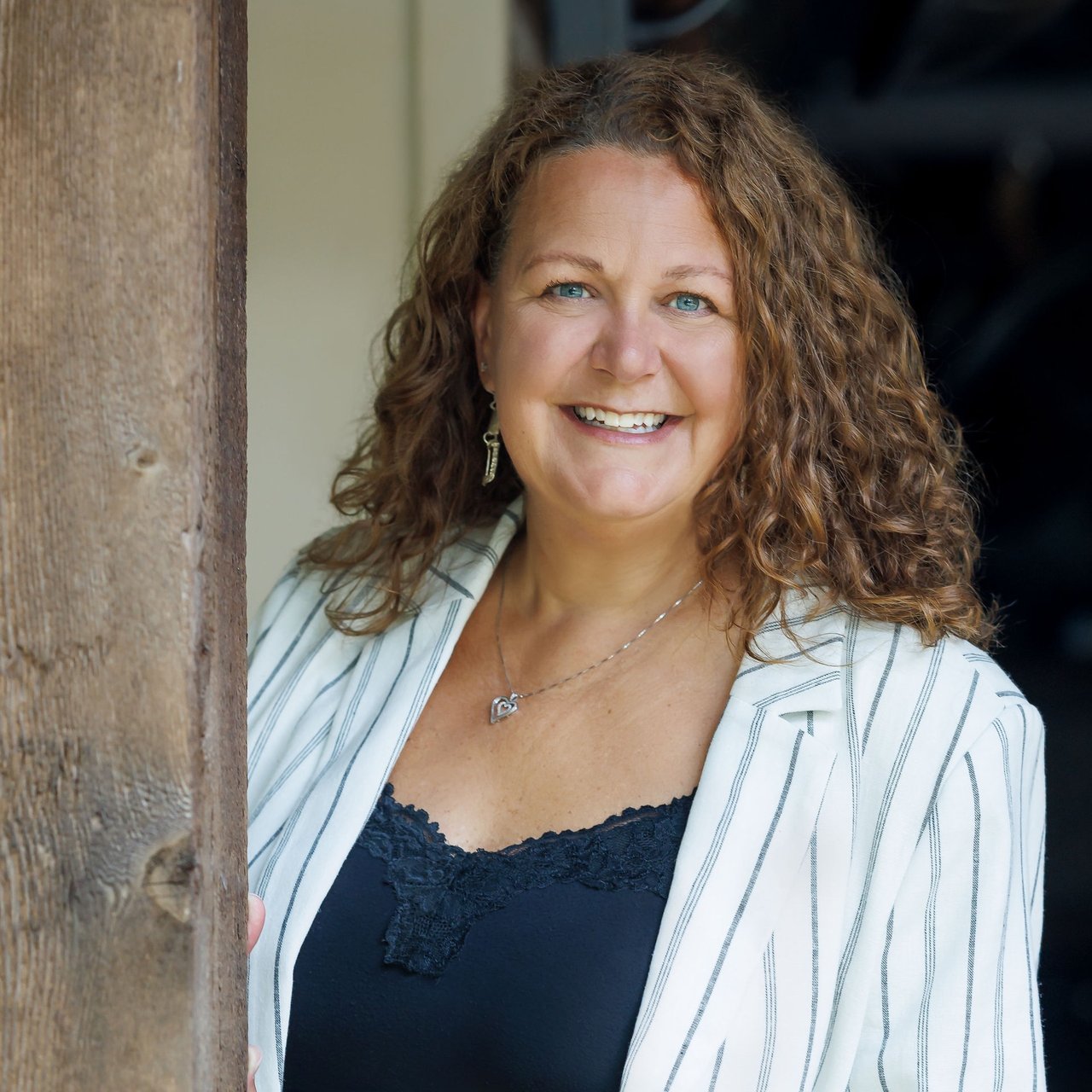 Angela Reno Charlotte, NC Real Estate Agent Headshot