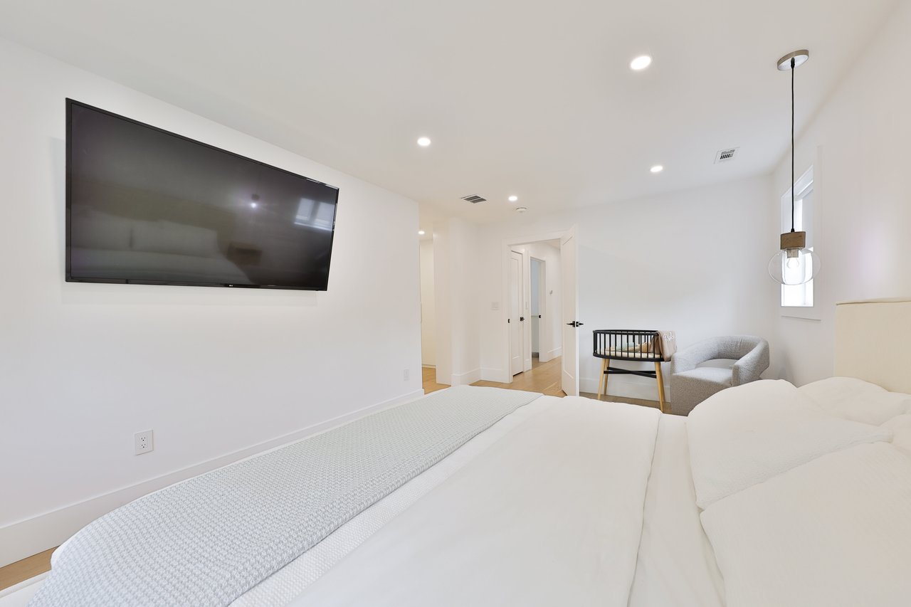 1506 Newlands Crescent, Burlington