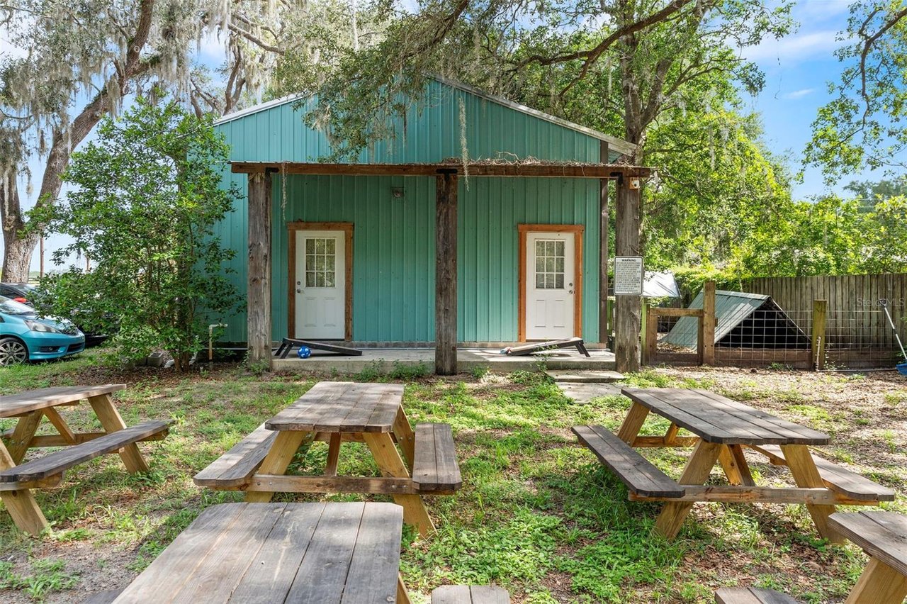 Dirty Dog Farm, Leesburg FL
