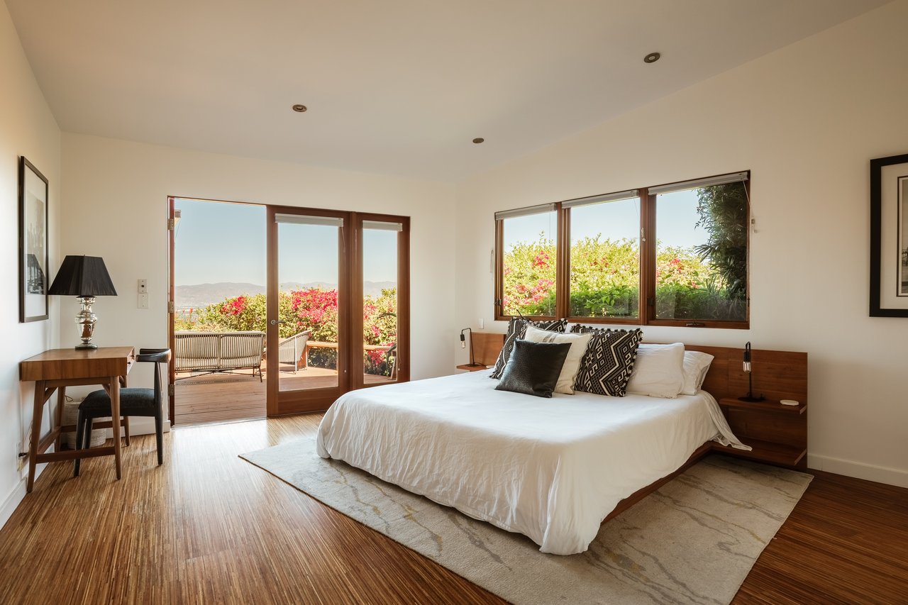 3604 Glenridge Dr, Sherman Oaks 