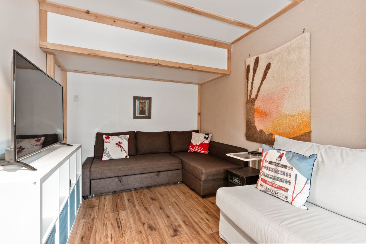 1316 SIR SAM'S ROAD